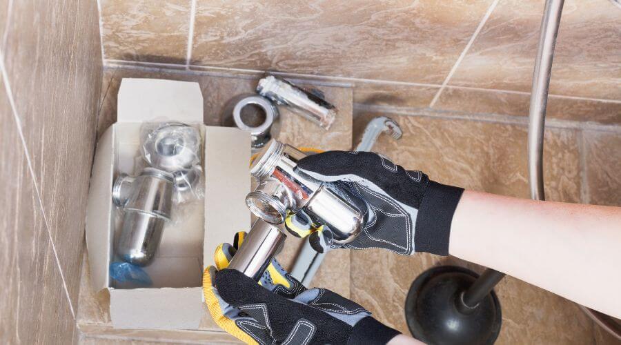Expert Emergency Roof Repairs services in Waverly, IL